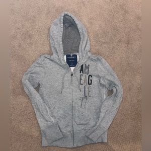 American Eagle Zip up Hooded Sweatshirt. Size M.